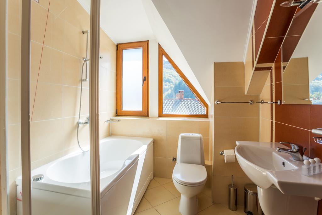 Family Hotel Тетевен Экстерьер фото